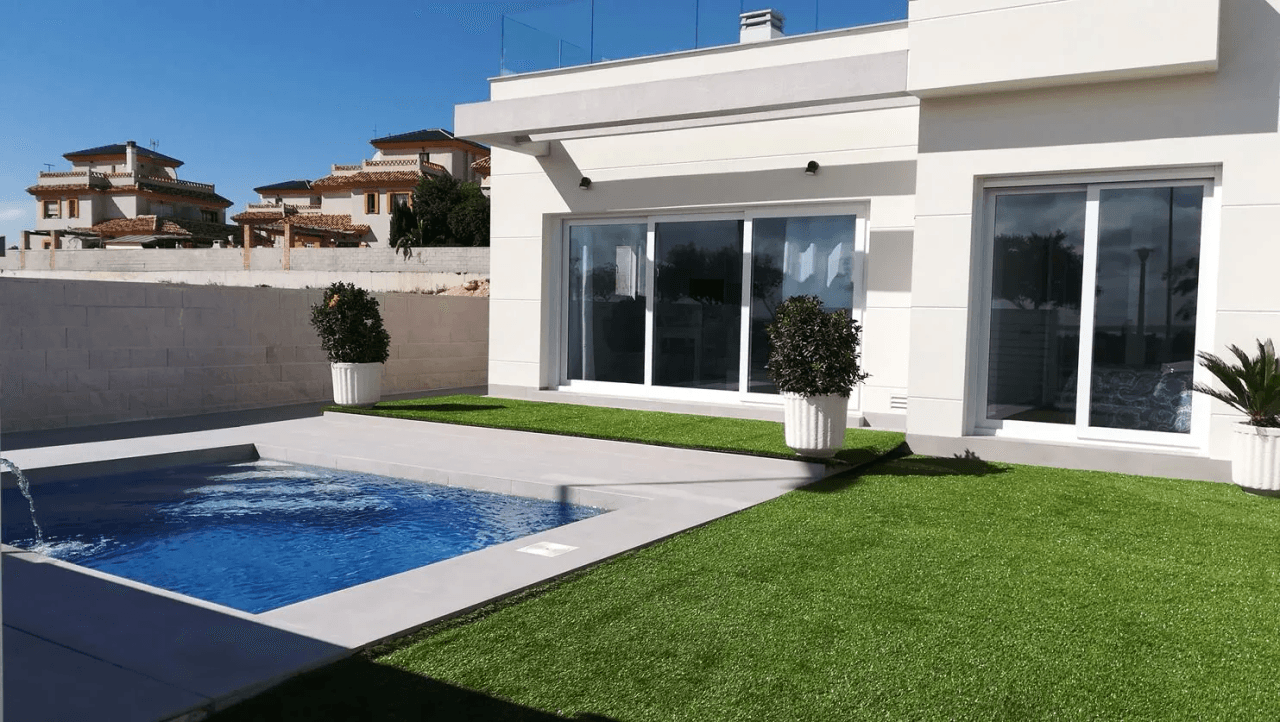 Fantástica Villa Semi Adosada en venta en La Herrada, Los Montesinos