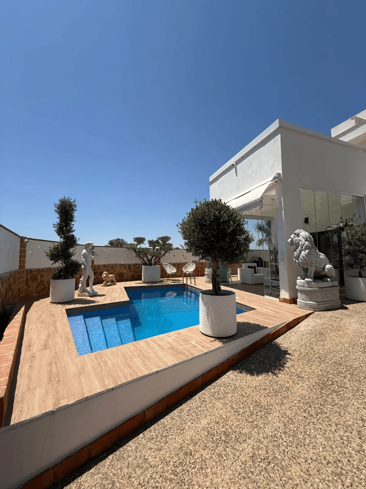 Incroyable villa de trois chambres à vendre à Aguas Nuevas, Torrevieja.