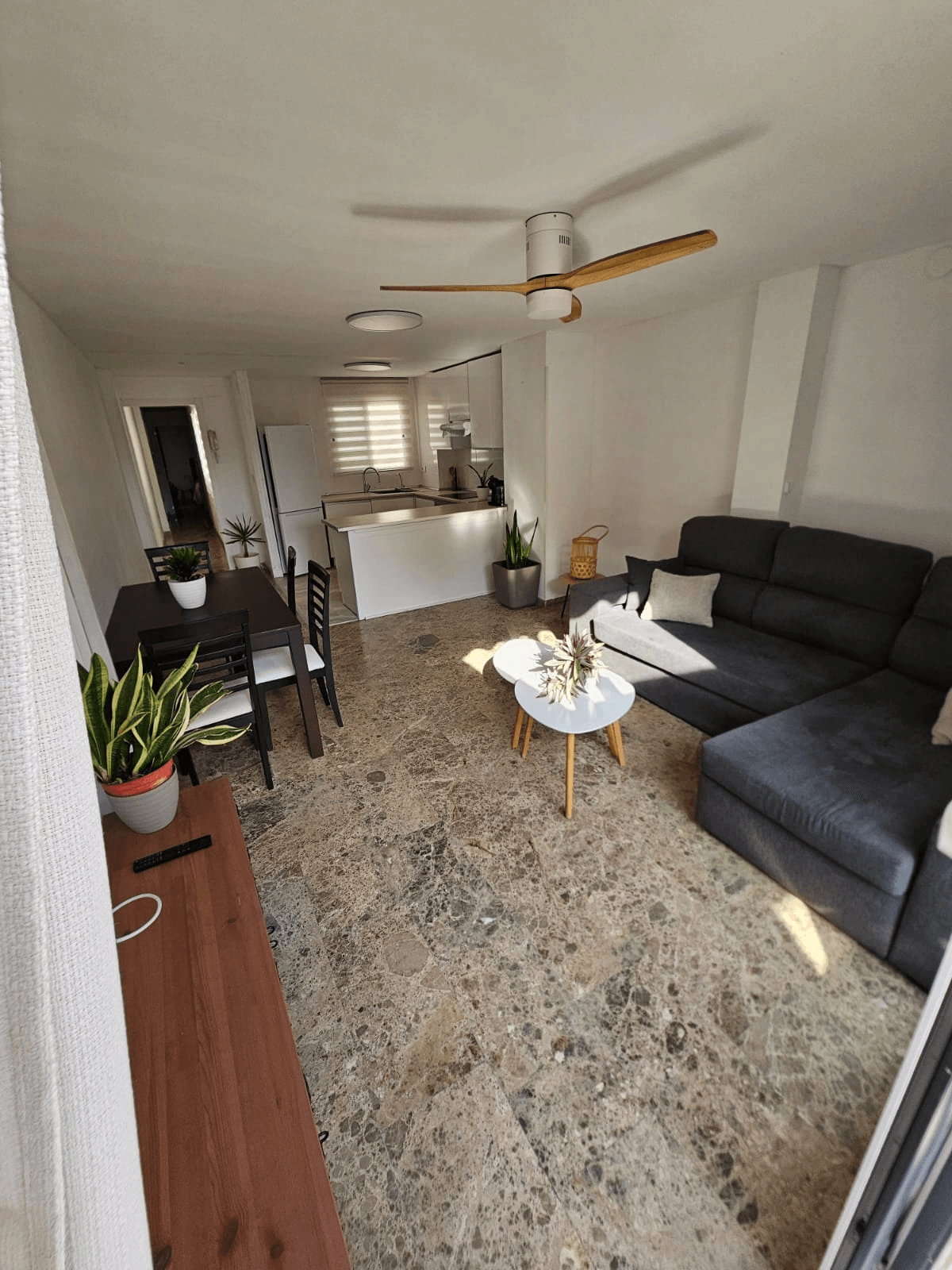 Magnifique penthouse de 2 chambres à vendre rue Caballero de Rodas, Torrevieja.