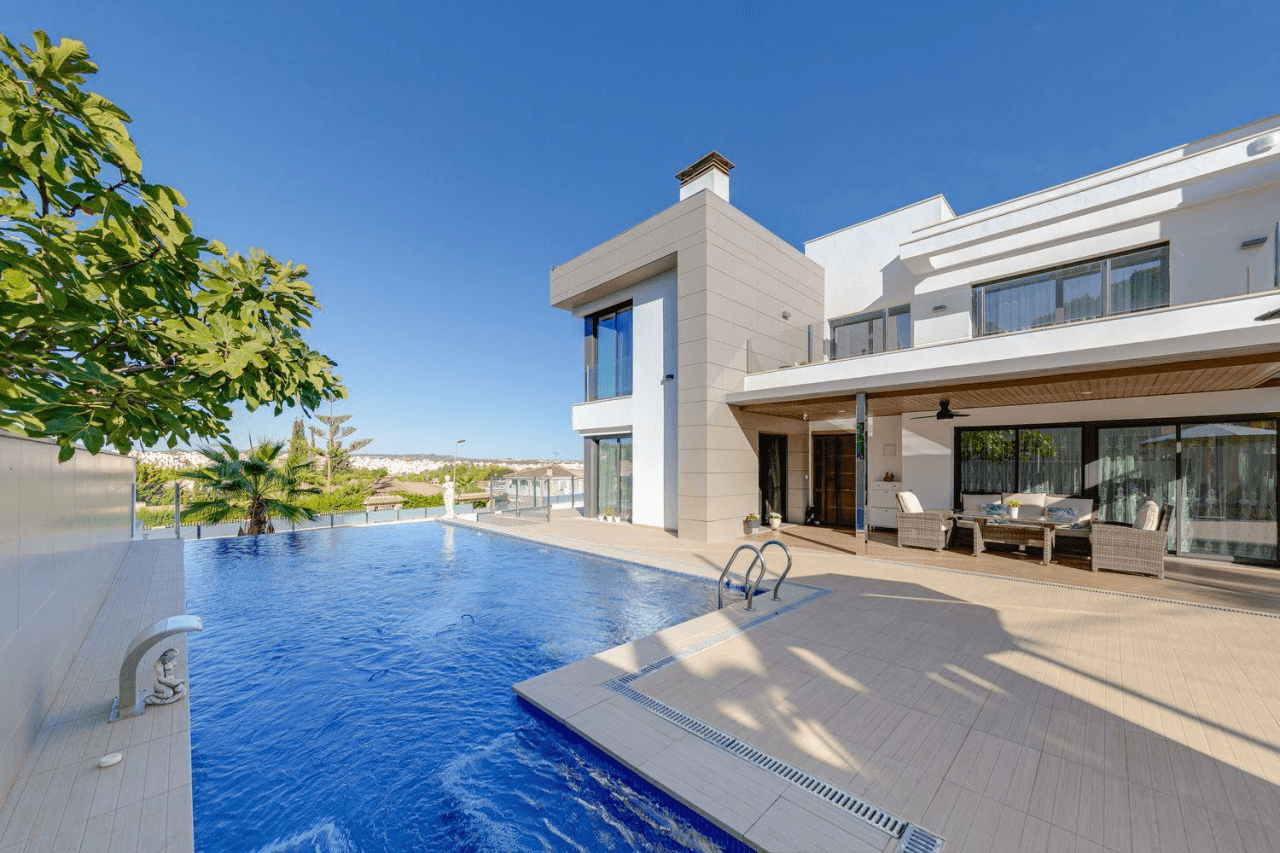 Шале/Вилла на продажа в Torrevieja