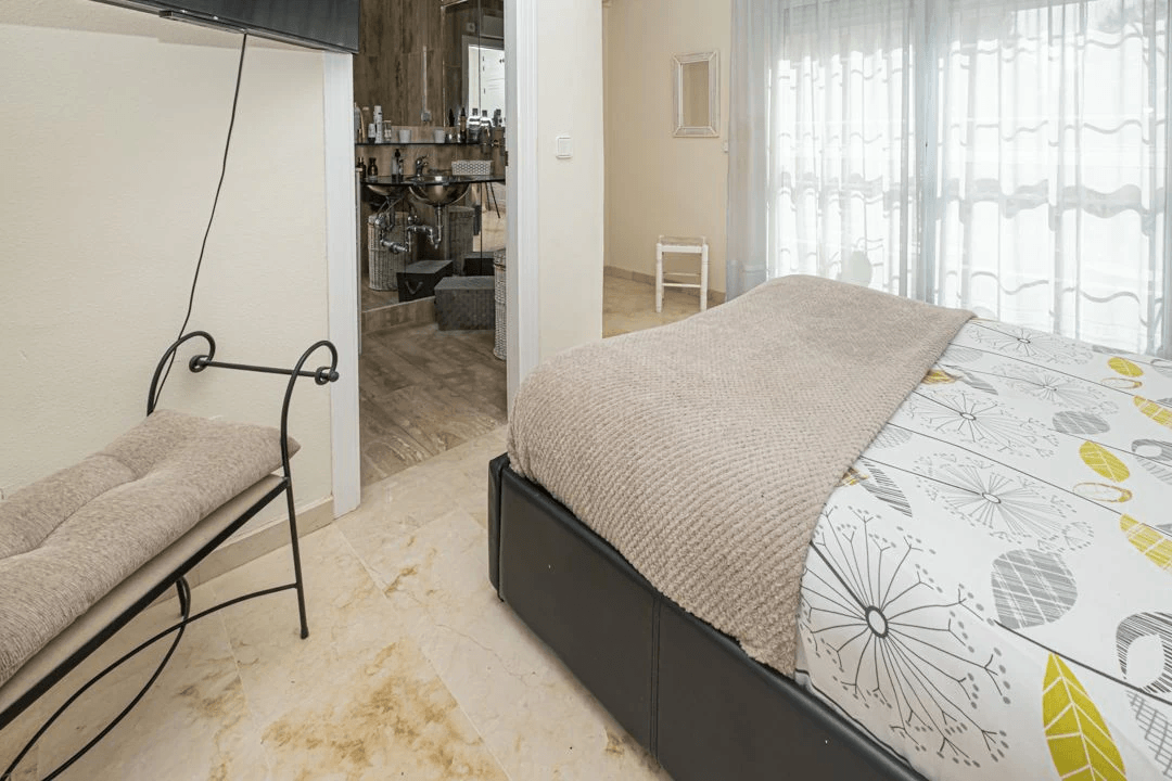 Chalet en venta de 3 dormitorios con piscina en Las Ramblas, Orihuela
