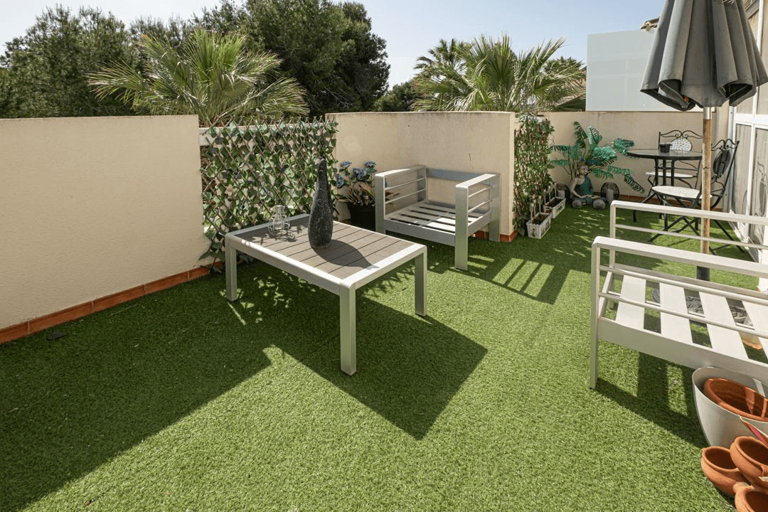 Chalet en venta de 3 dormitorios con piscina en Las Ramblas, Orihuela
