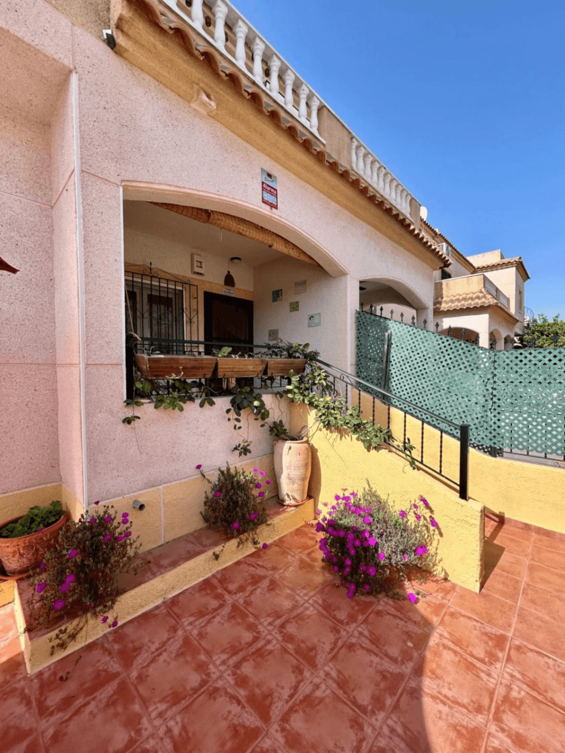 Apartamento en venta de 3 dormitorios en Aguas Nuevas, Torrevieja.