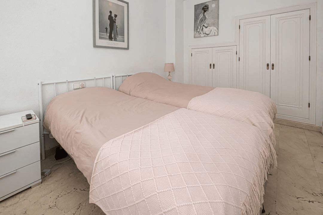 Chalet en venta de 3 dormitorios con piscina en Las Ramblas, Orihuela