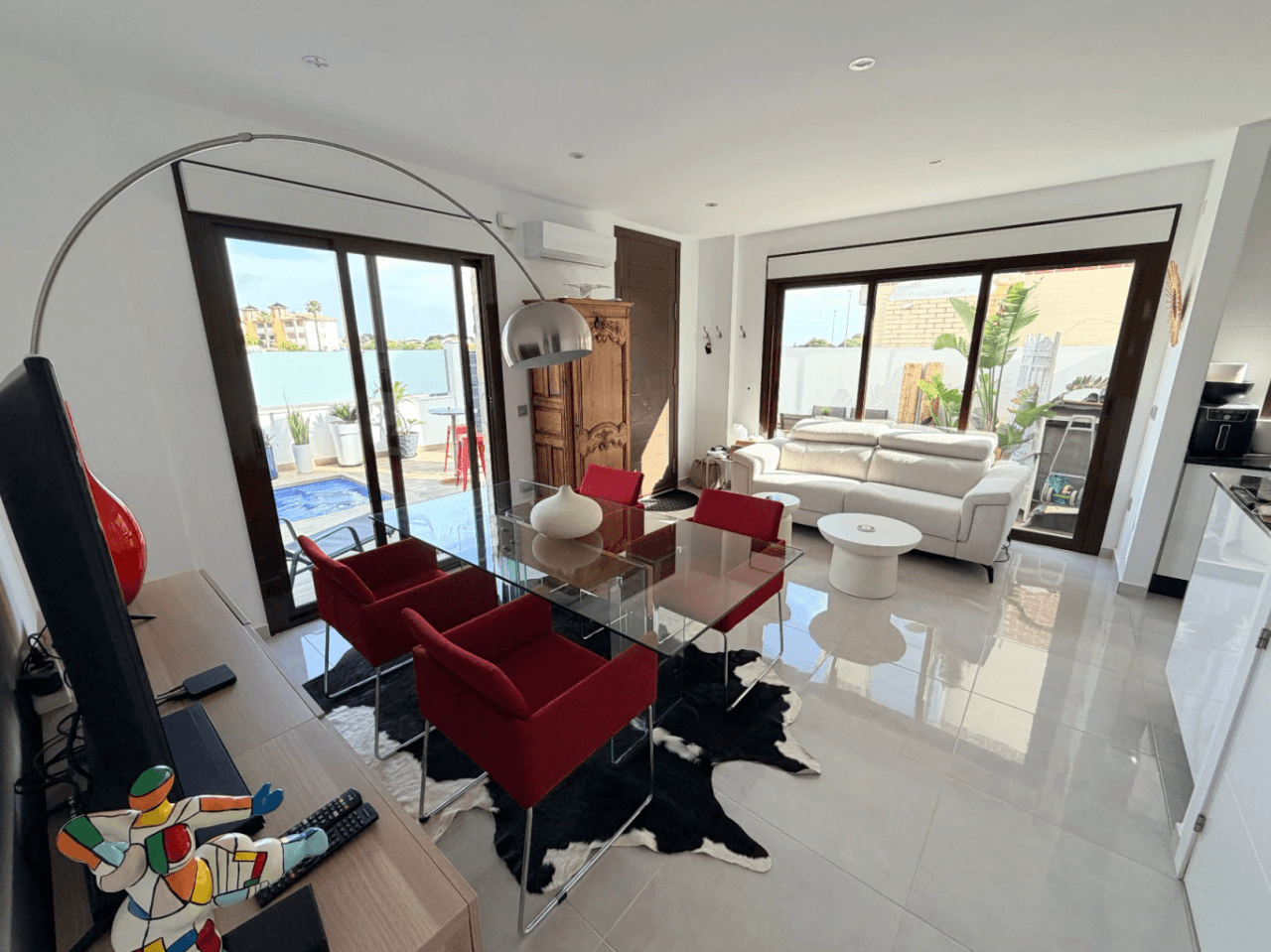 Villa moderna en venta en Orihuela, Lomas de Cabo Roig, 3 habitaciones