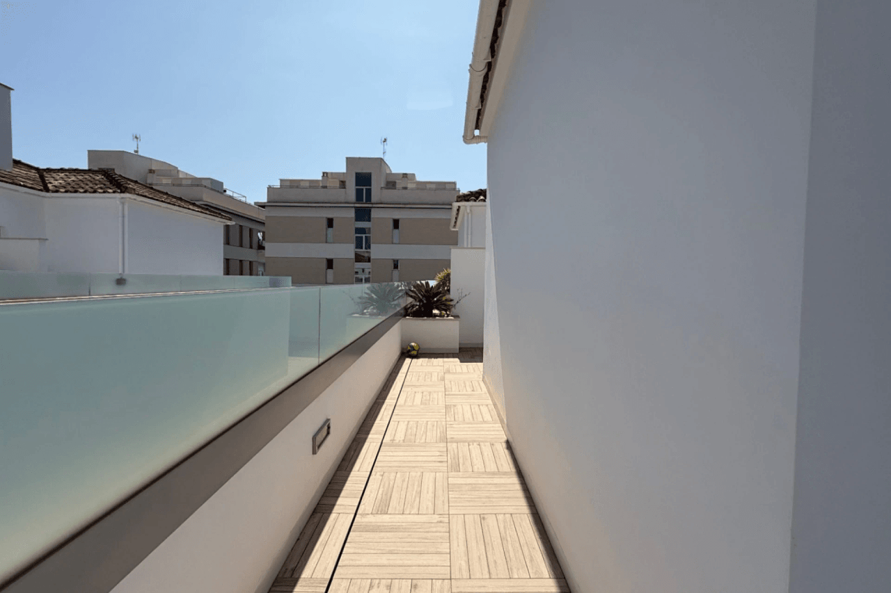 Chalet en venta de 5 habitaciones en Villamartin, Orihuela
