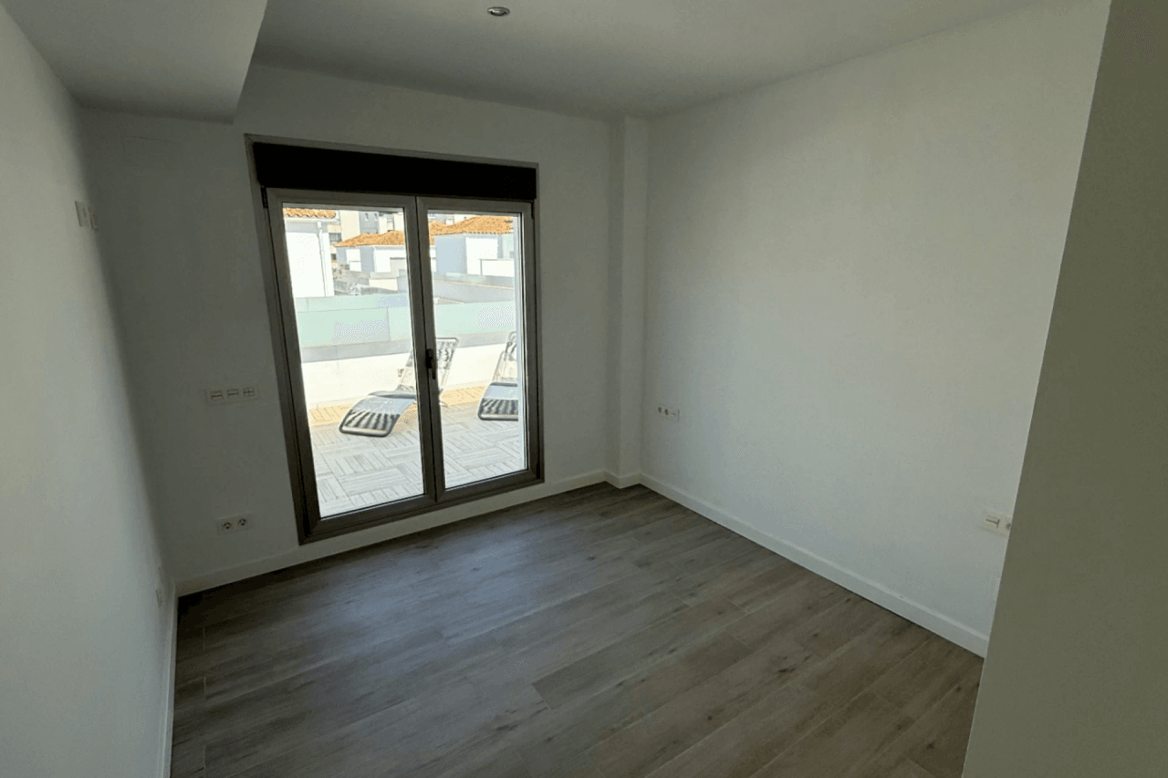 Chalet en venta de 5 habitaciones en Villamartin, Orihuela