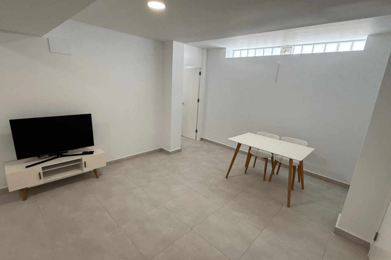 Chalet en venta de 5 habitaciones en Villamartin, Orihuela