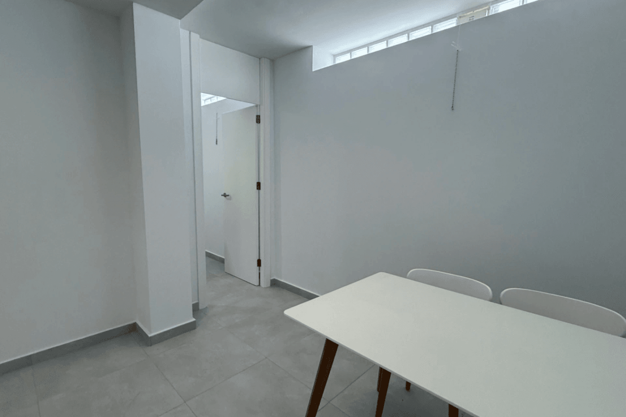 Chalet en venta de 5 habitaciones en Villamartin, Orihuela
