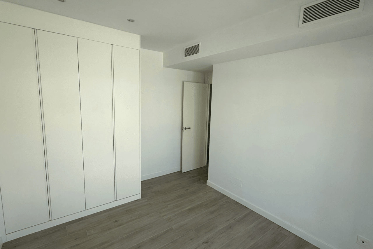 Chalet en venta de 5 habitaciones en Villamartin, Orihuela