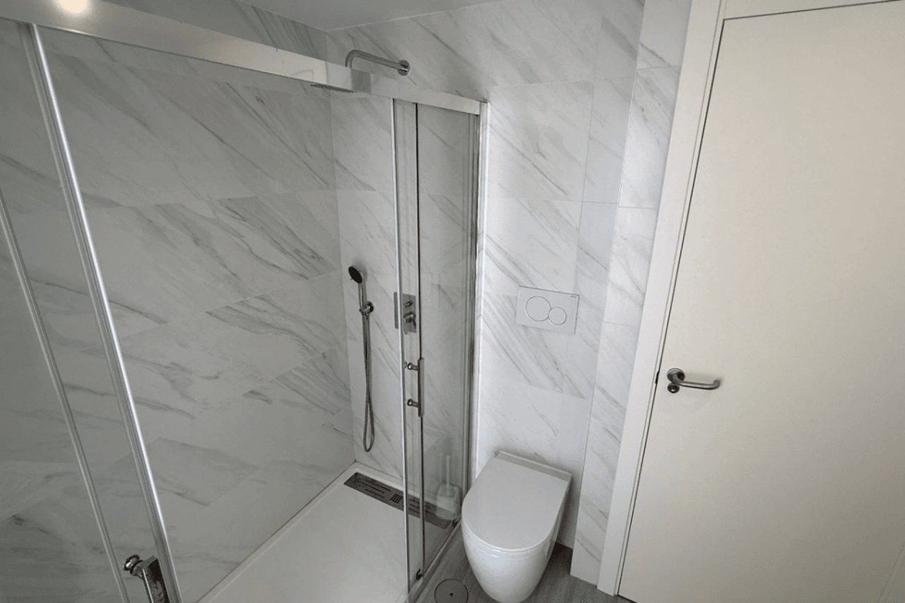 Chalet en venta de 5 habitaciones en Villamartin, Orihuela