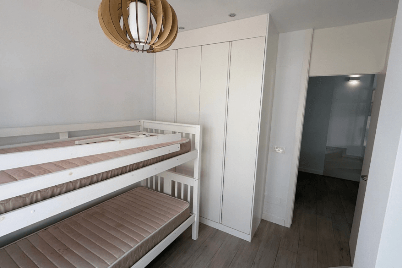 Chalet en venta de 5 habitaciones en Villamartin, Orihuela