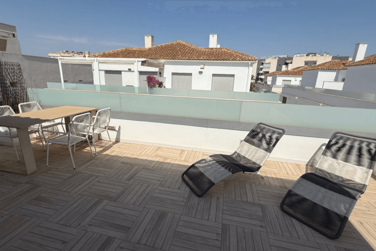 Chalet en venta de 5 habitaciones en Villamartin, Orihuela