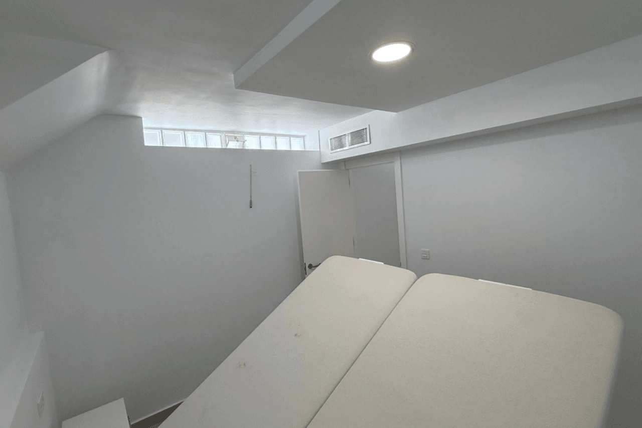 Chalet en venta de 5 habitaciones en Villamartin, Orihuela