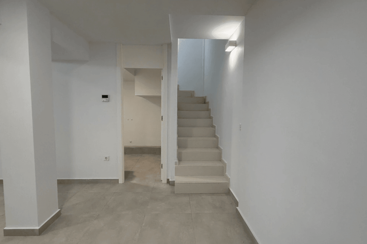 Chalet en venta de 5 habitaciones en Villamartin, Orihuela
