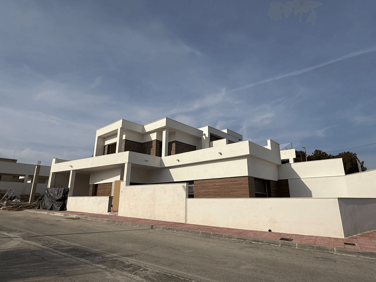 Villa moderne à Bigastro avec 3 chambres et piscine privée.