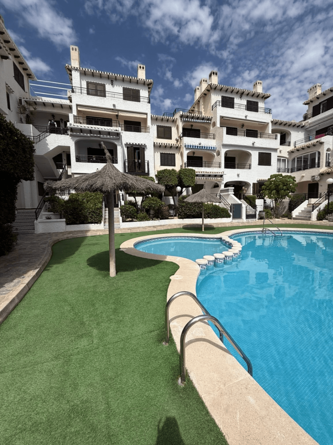 Vente d'un appartement de 2 chambres à Cabo Roig, Orihuela
