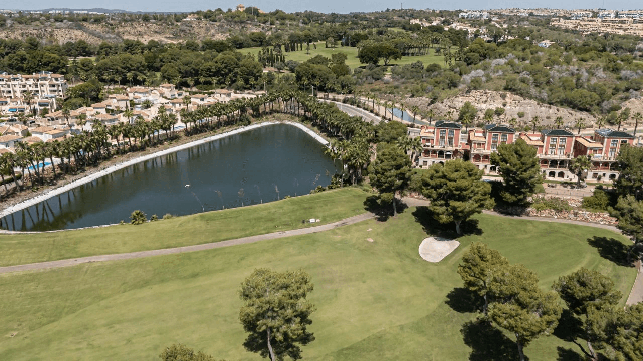 Apartamento en venta de 3 dormitorios en Las Ramblas, Orihuela