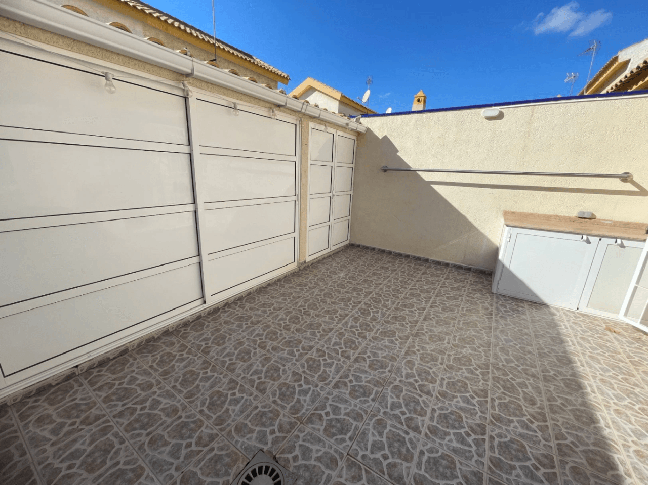 Casa adosada en venta con 3 dormitorios en Torre de la Horadada