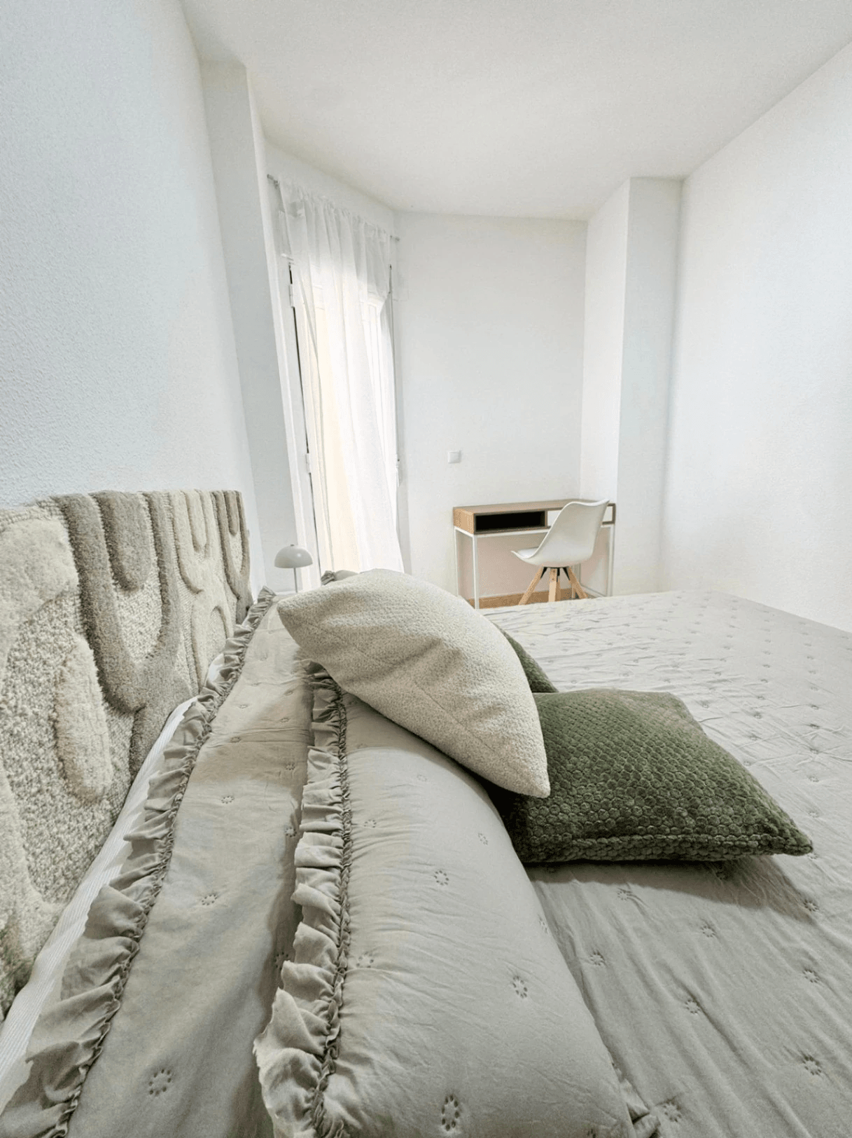 Piso en venta de 2 dormitorios en Torrevieja, Alicante