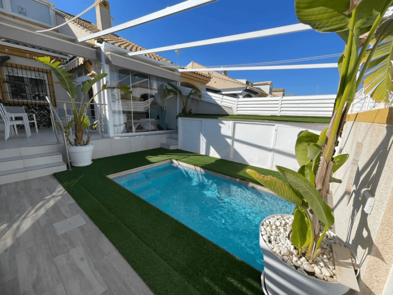 Casa adosada en venta con 3 dormitorios en Torre de la Horadada