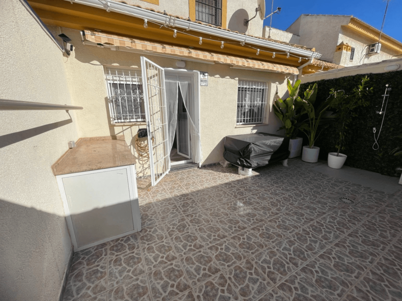 Casa adosada en venta con 3 dormitorios en Torre de la Horadada