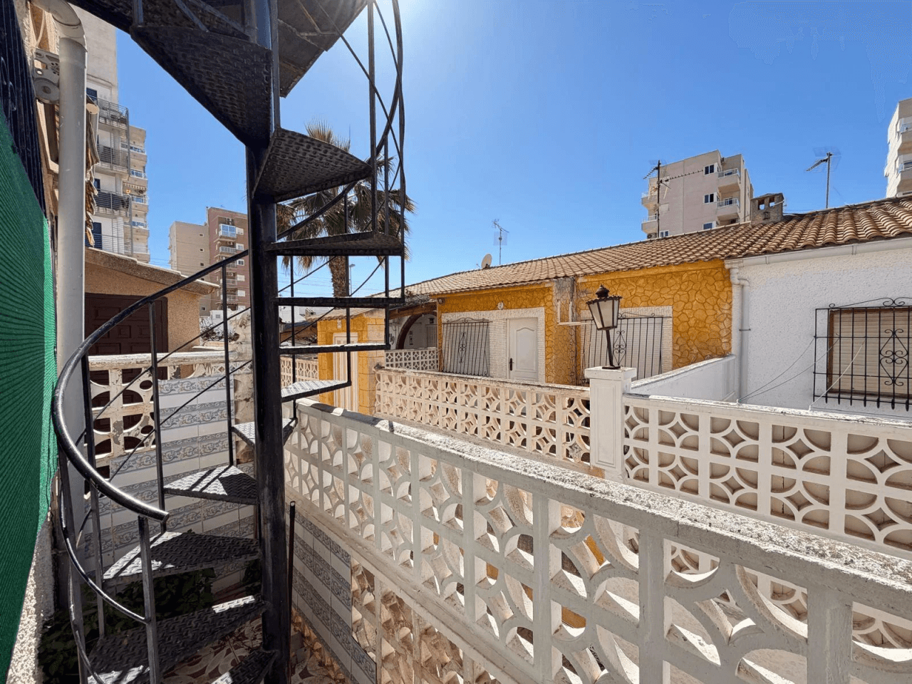 Szeregowiec na sprzedaż w Aguas Nuevas, Torrevieja