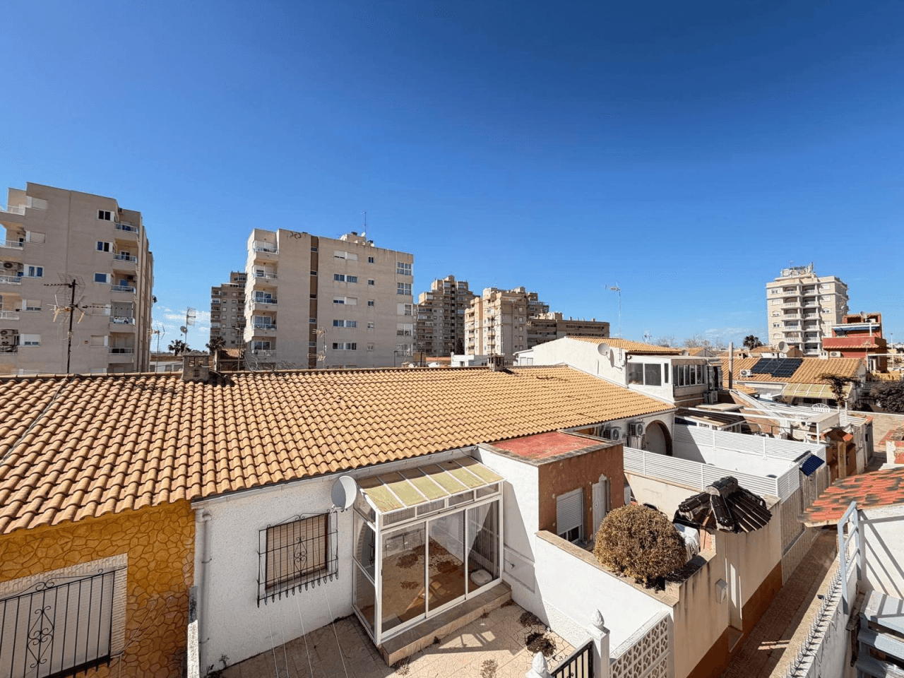 Szeregowiec na sprzedaż w Aguas Nuevas, Torrevieja