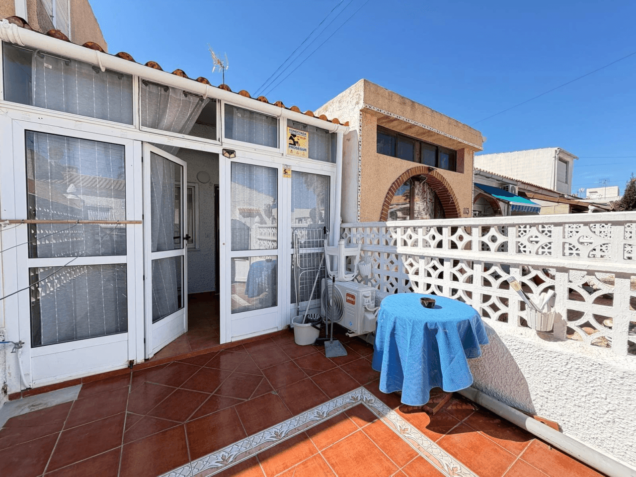 Szeregowiec na sprzedaż w Aguas Nuevas, Torrevieja