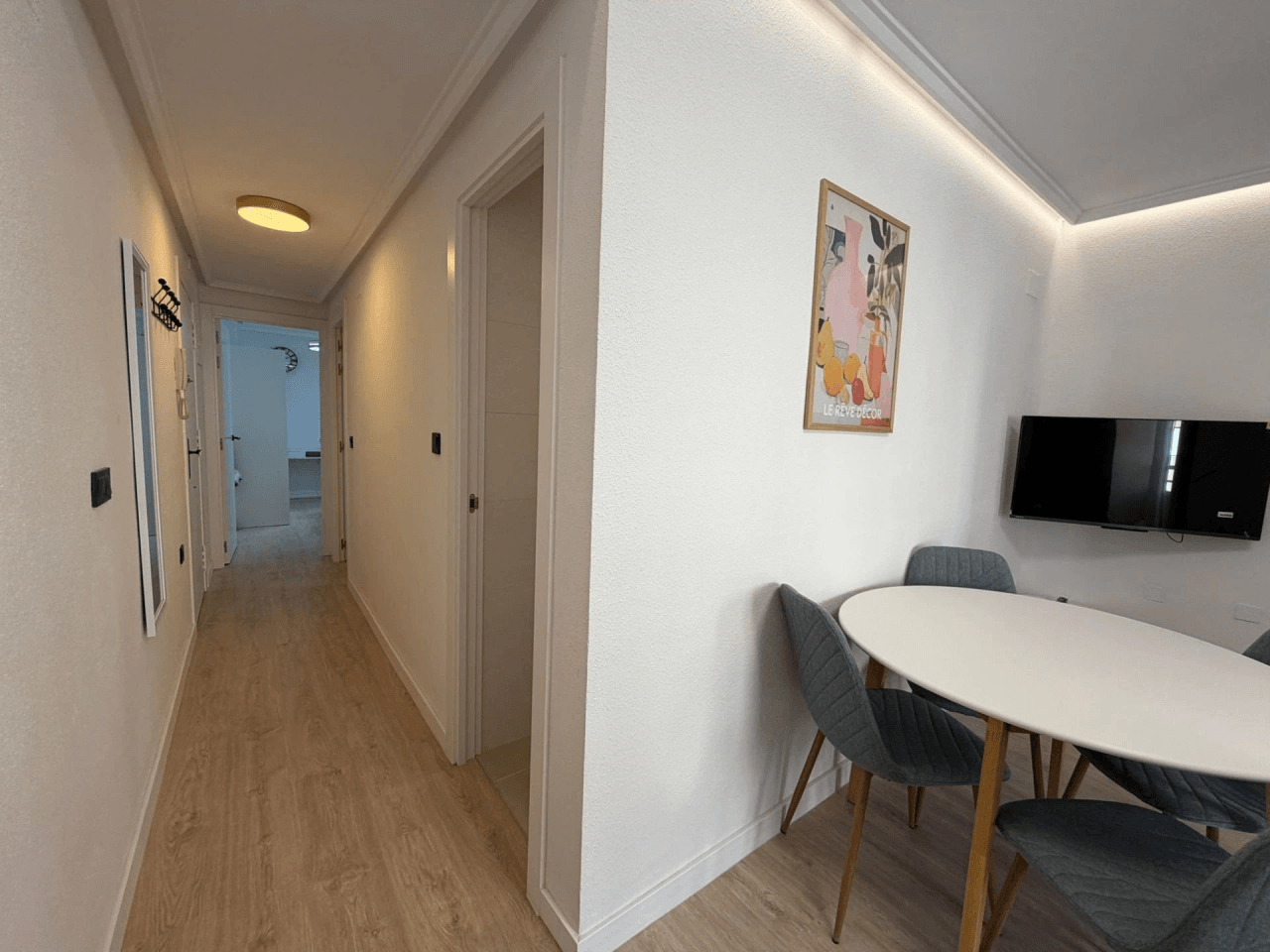 Apartamento en venta de 2 habitaciones en Playa de los Locos, Torrevieja