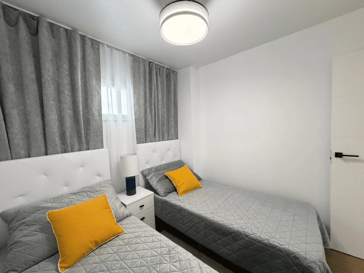 Apartamento en venta de 2 dormitorios en Torrevieja