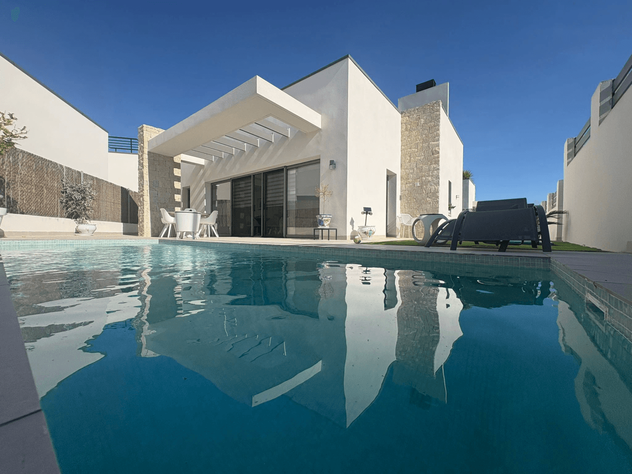 Chalet à vendre à San Miguel de Salinas, Blue Lagoon avec piscine privée