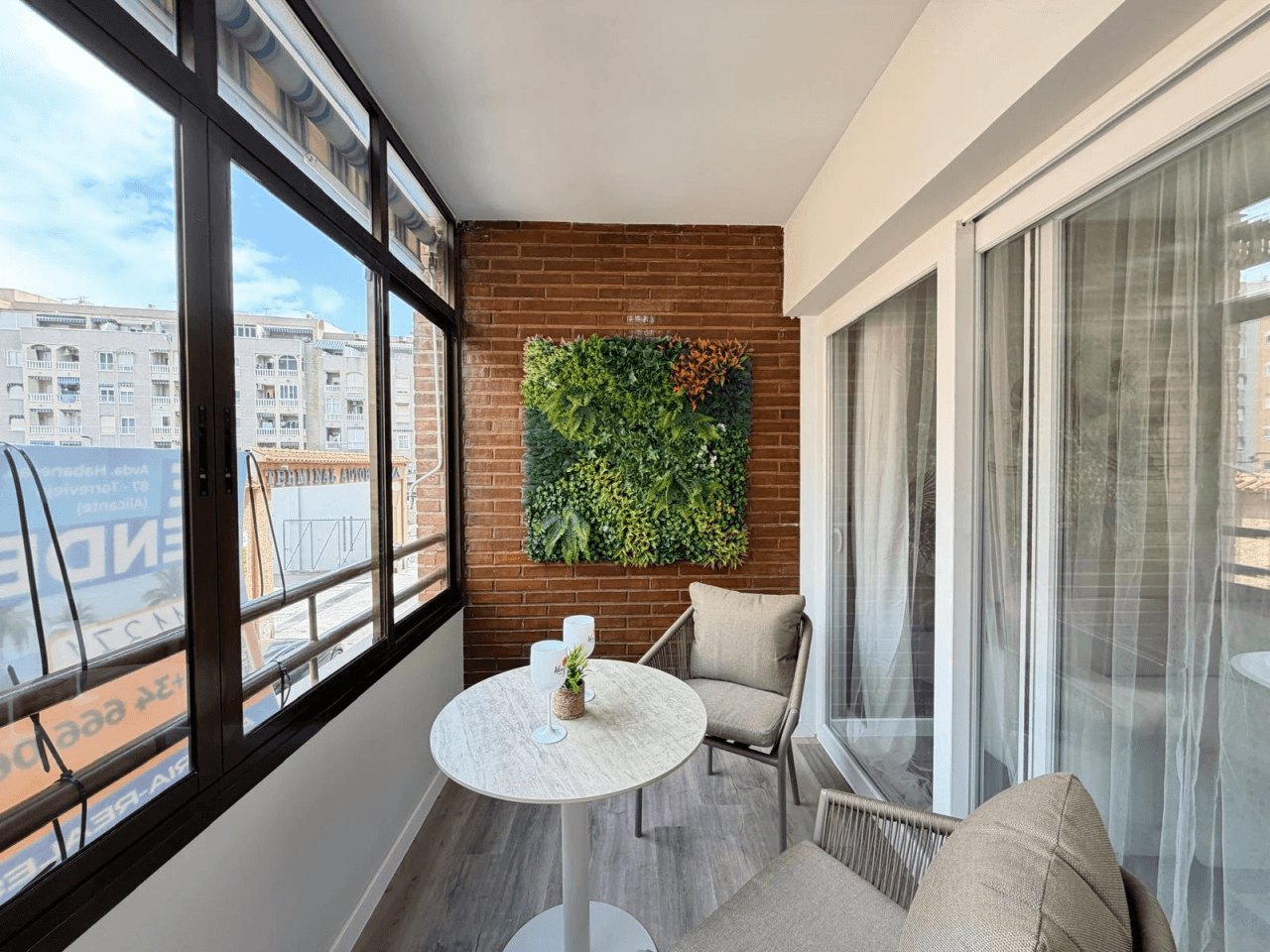 Apartamento en venta de 2 dormitorios en Playa del Cura, Torrevieja