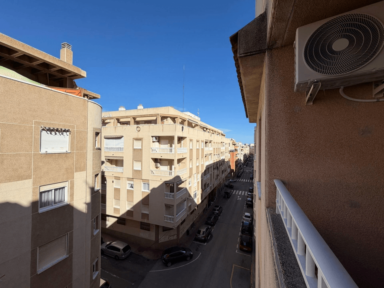 Apartamento en venta de 2 habitaciones en Playa de los Locos, Torrevieja