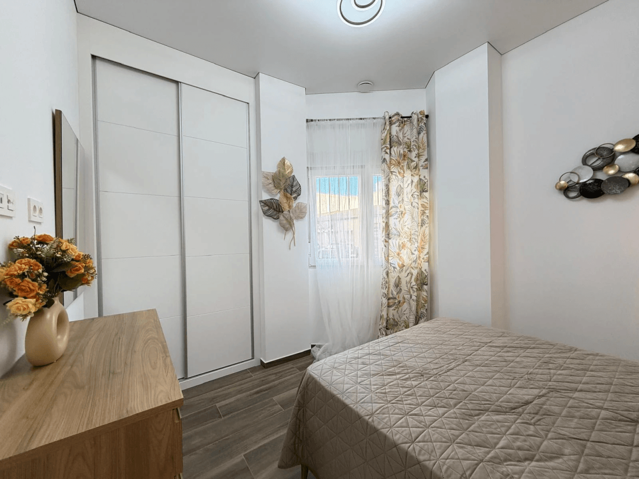 Apartamento en venta en Torrevieja, Puerto, 2 dormitorios.