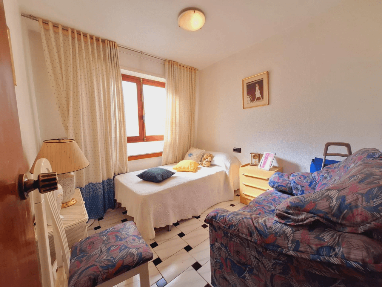 Apartamento en venta en Torrevieja, 3 dormitorios y 1 baño.
