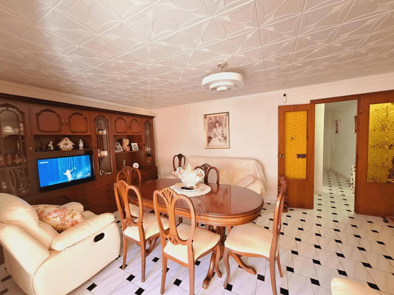 Apartamento en venta en Torrevieja, 3 dormitorios y 1 baño.