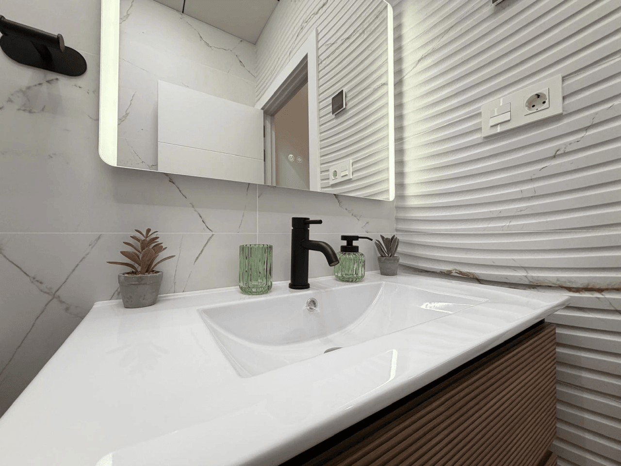 Apartamento en venta en Torrevieja, Puerto, 2 dormitorios.