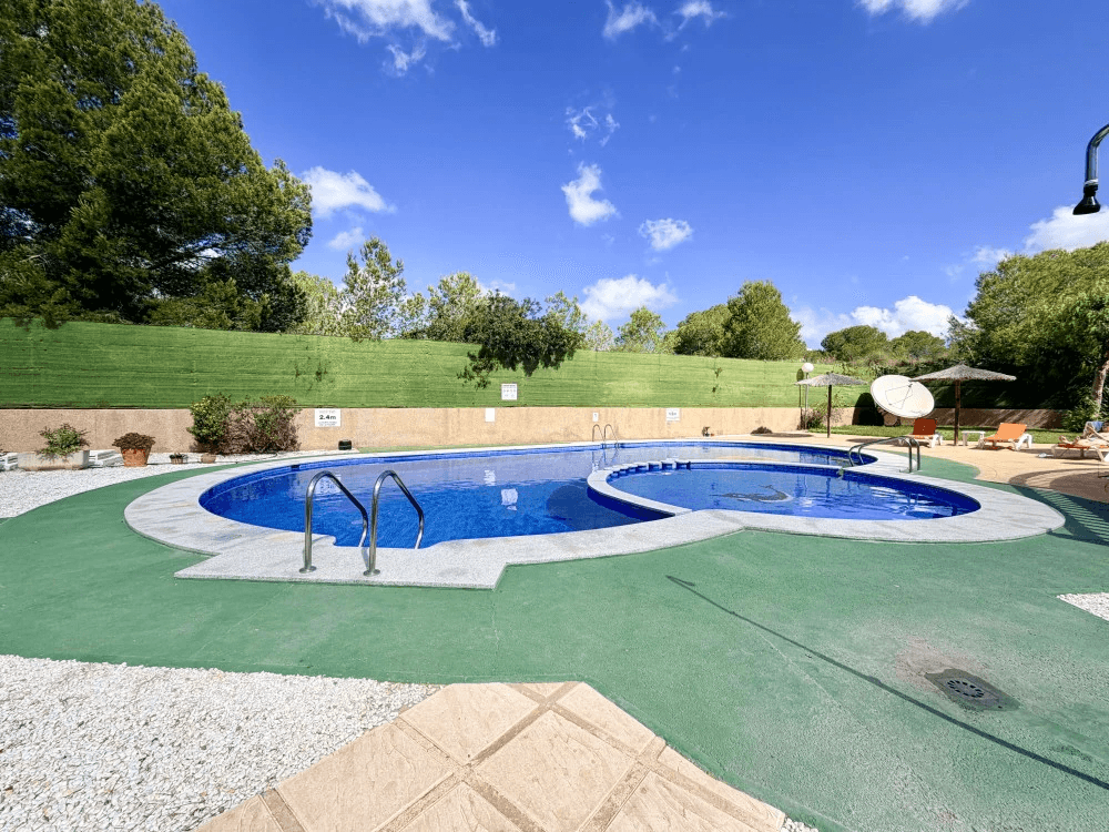 Casa adosada en venta de 3 dormitorios en Orihuela, Villamartin