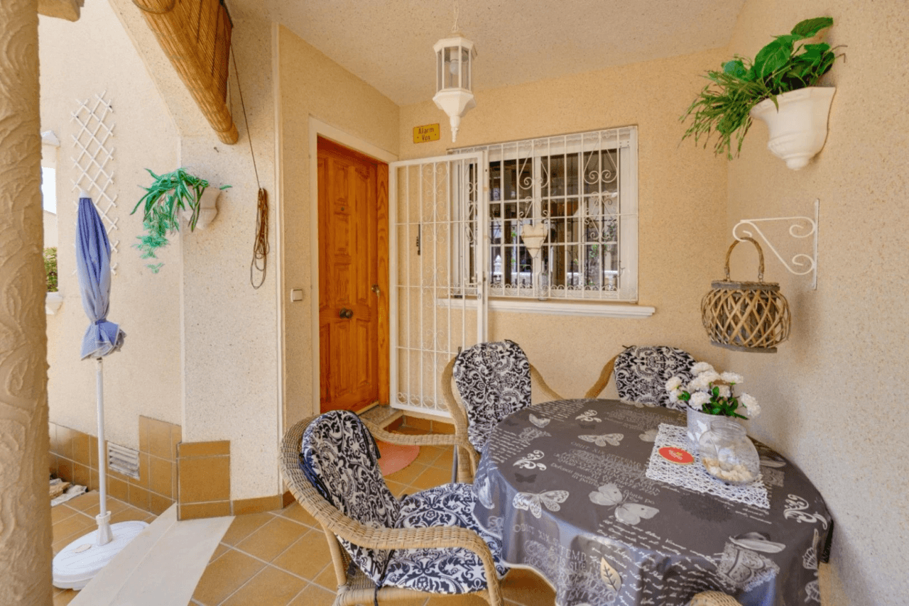 Casa adosada en venta en Orihuela Costa, 2 dormitorios, 2 baños