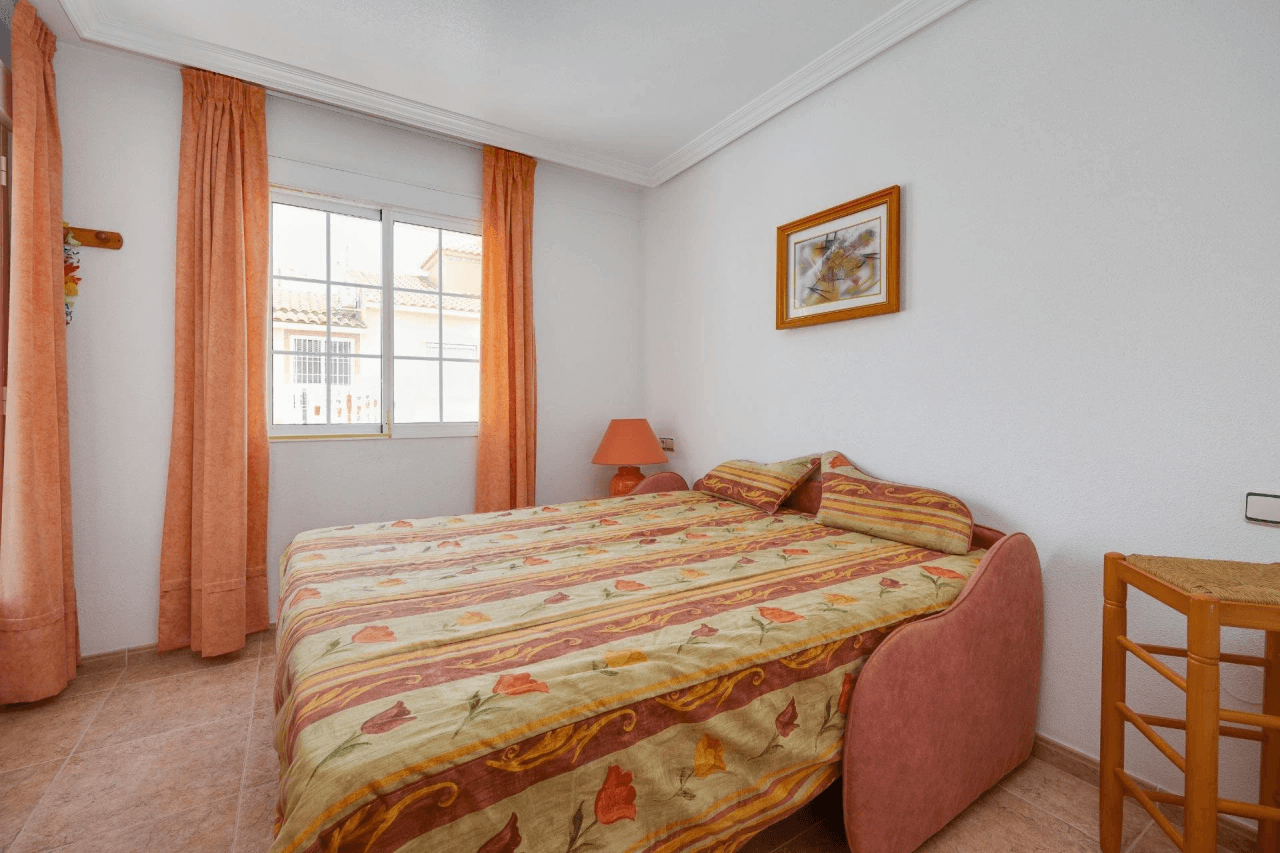 Casa adosada en venta en Orihuela Costa, 2 dormitorios, 2 baños