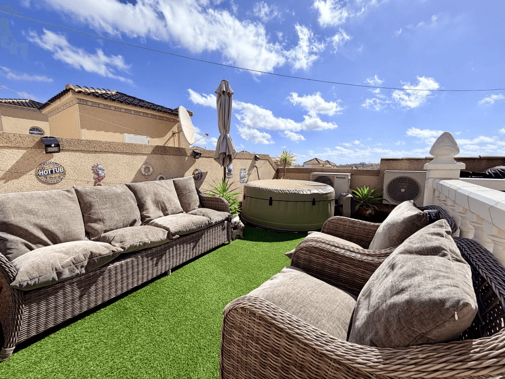Casa adosada en venta de 3 dormitorios en Orihuela, Villamartin