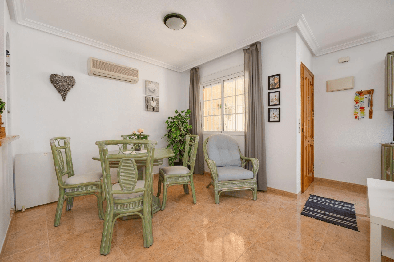 Casa adosada en venta en Orihuela Costa, 2 dormitorios, 2 baños