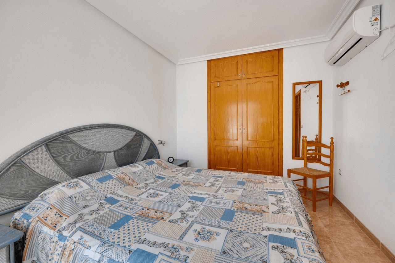 Casa adosada en Orihuela Costa, 2 dormitorios, en venta.