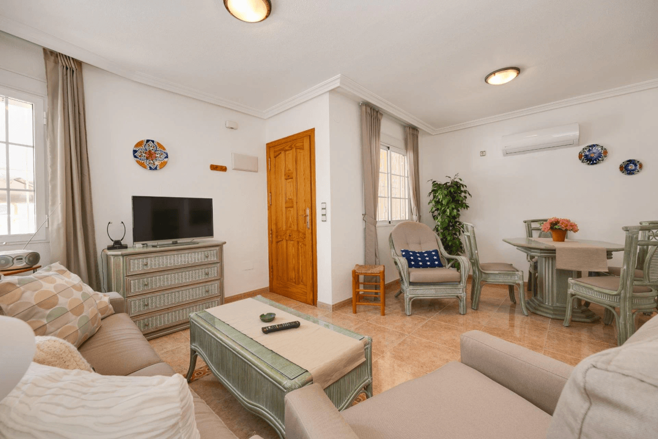 Casa adosada en Orihuela Costa, 2 dormitorios, en venta.