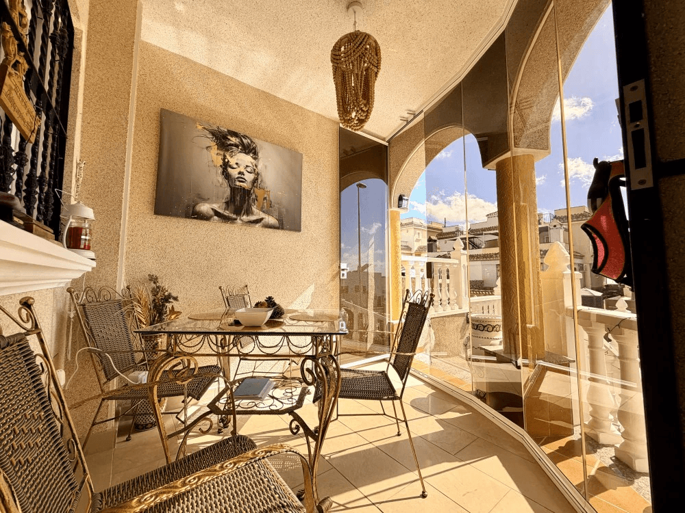 Casa adosada en venta de 3 dormitorios en Orihuela, Villamartin