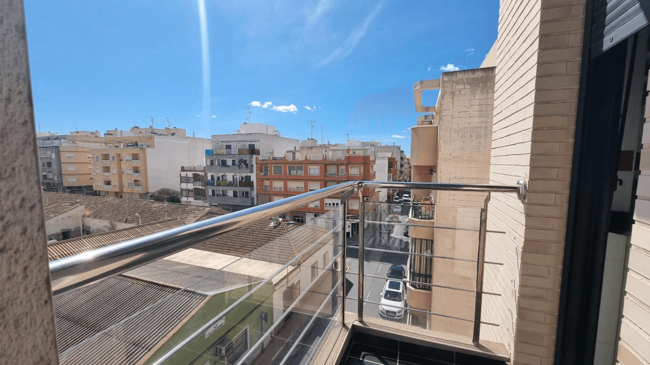 Apartamento en venta de 2 habitaciones en Torrevieja Centro