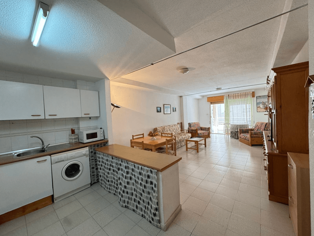 Apartamento en venta de 2 habitaciones en Playa de los Locos, Torrevieja