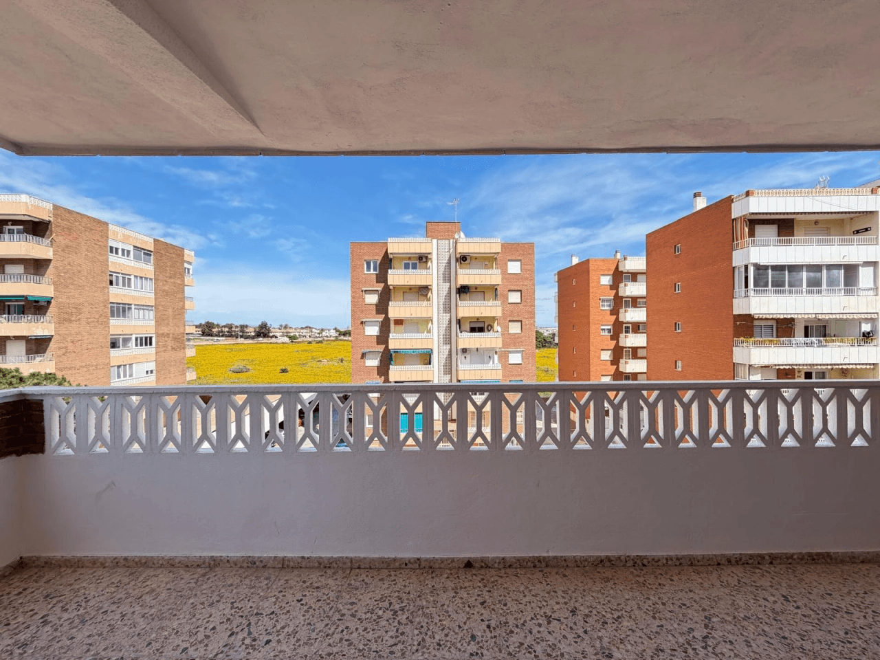 Apartamento en venta en Punta Prima, Torrevieja, 3 habitaciones.