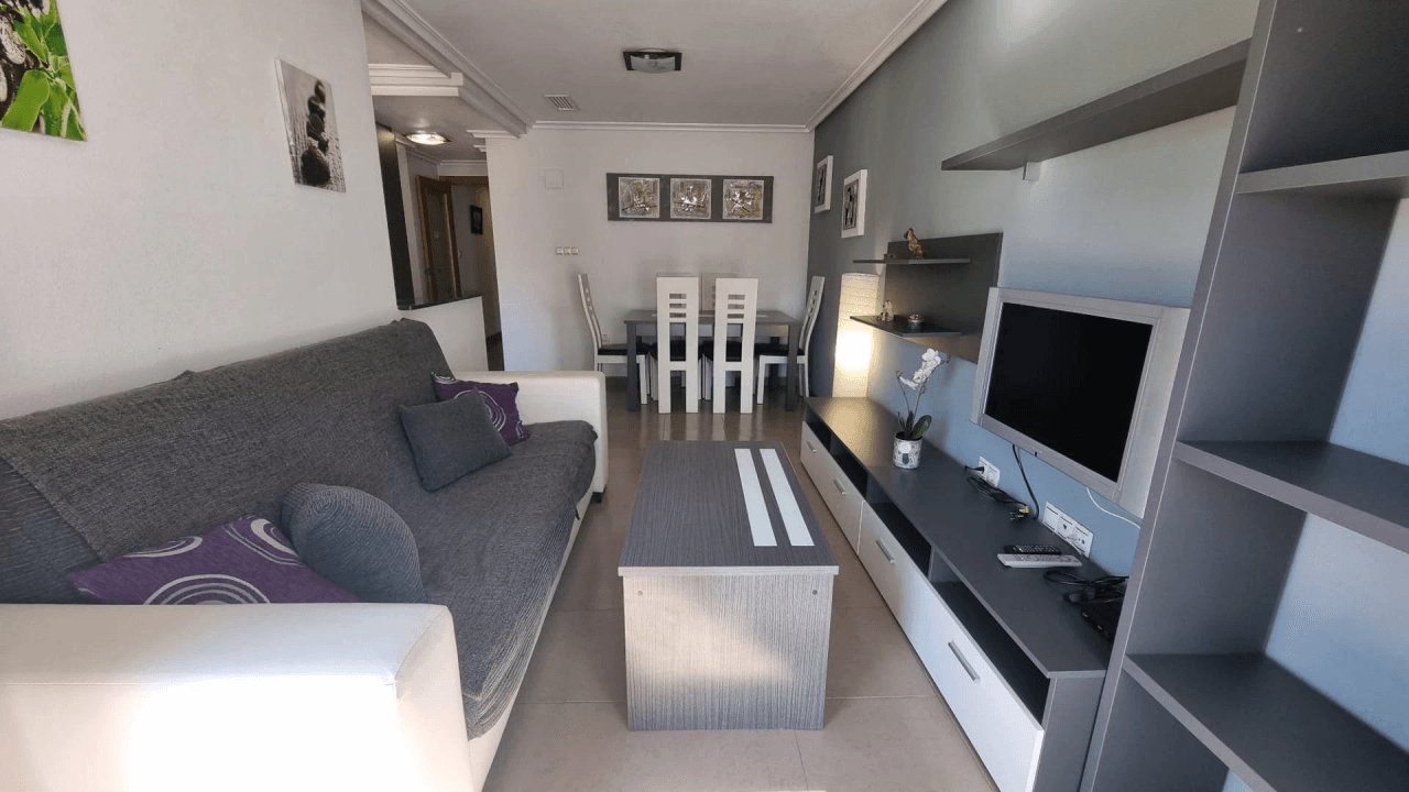 Apartamento en venta de 2 habitaciones en Torrevieja Centro